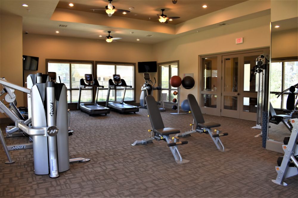 Fitness Center Sandstone Ridge Apartment